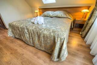 Проживание в семье Villa Meridian Тшенсач Двухместный номер Делюкс с 1 кроватью и дополнительной кроватью-4